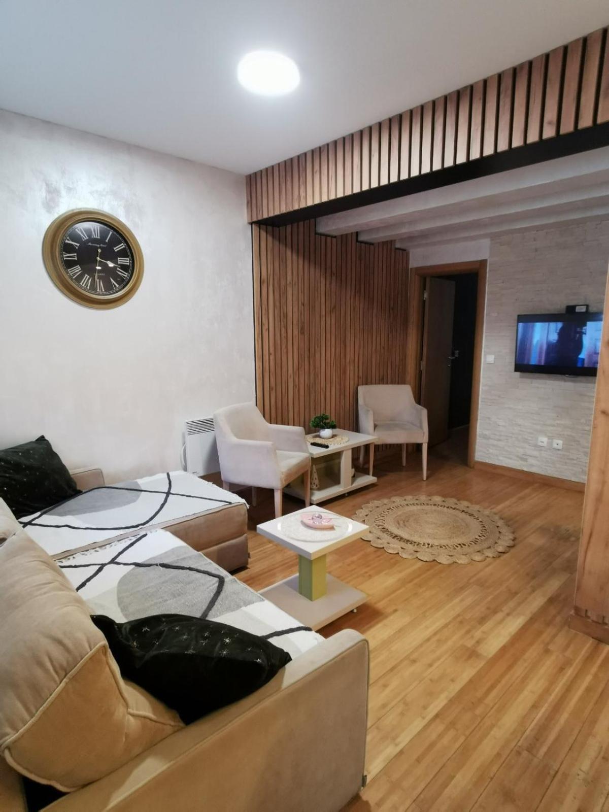 Apartman Adrijan 兹拉蒂博尔 外观 照片